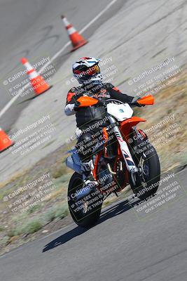 media/Nov-12-2023-Classic Track Days (Sun) [[11f17acb81]]/Group 3/session 2 turn 9/